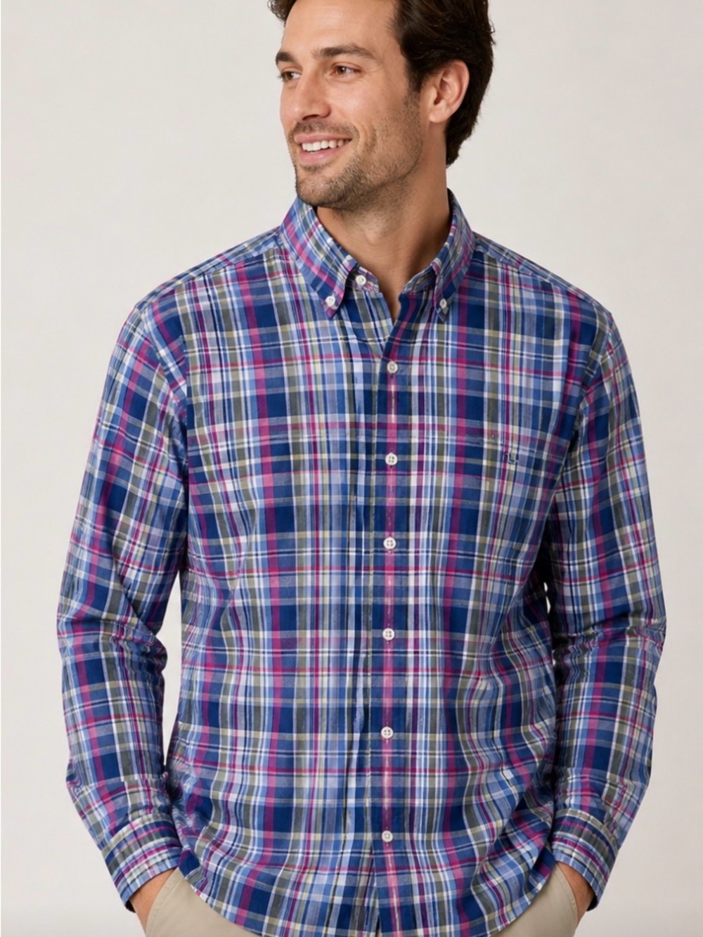 Vineyard Vines Men's Classic Fit Tucker Shirt Blue and Pink Plaid Button-Down